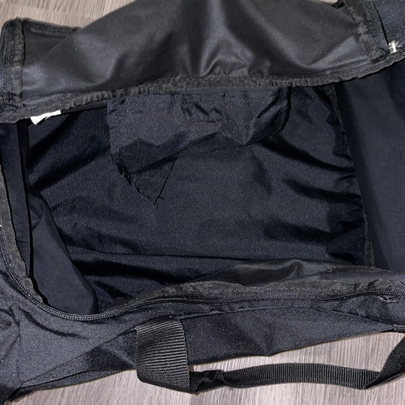 Nike duffel bag - Picture 4 of 4